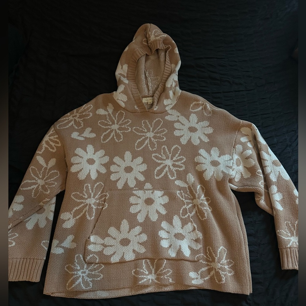 Pink knitted flower hoodie